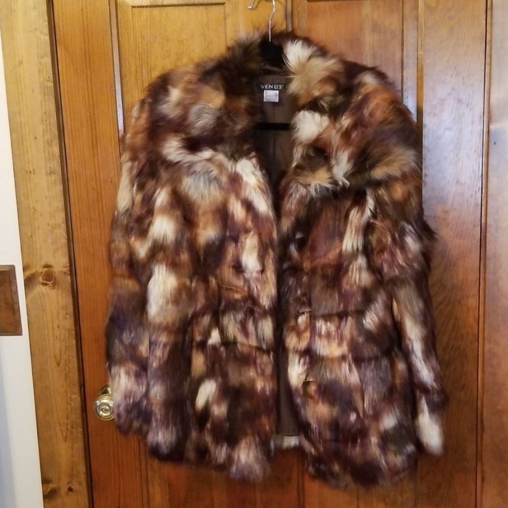 Jacket fake fur